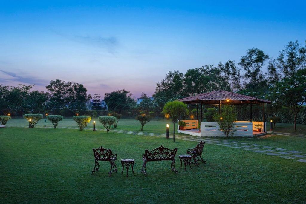 Naturoville Wellness Resort Rishikesh - Surrounded By Nature, Rooted In Wellness Doiwala Exterior photo