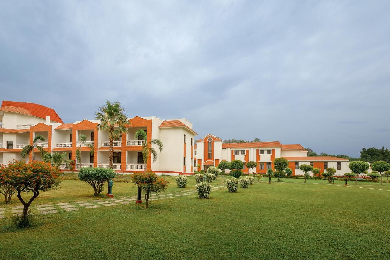 Naturoville Wellness Resort Rishikesh - Surrounded By Nature, Rooted In Wellness Doiwala Exterior photo